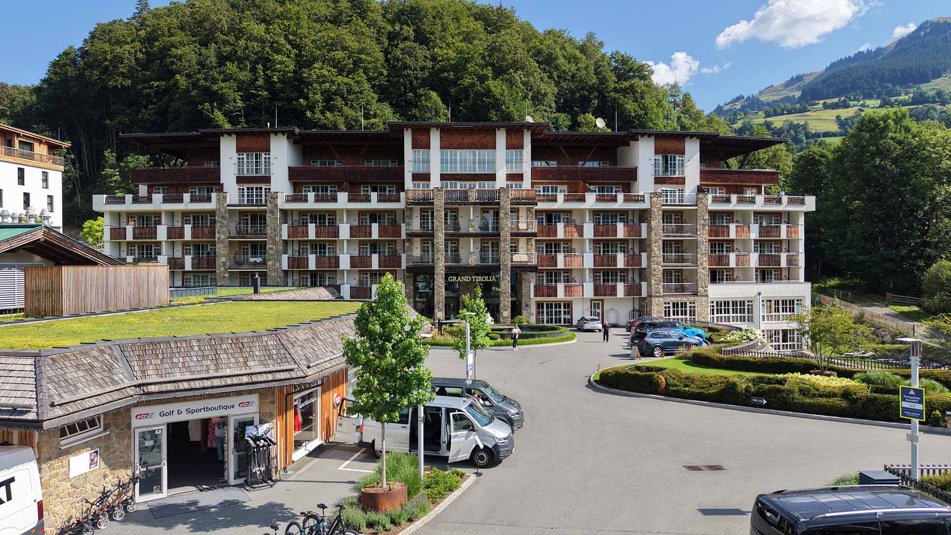 Golf- & Sportboutique Etz direkt neben dem Hotel Grand Tirolia am Golfplatz Eichenheim
